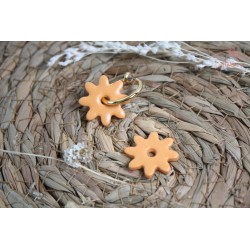 Laura - orange pastel