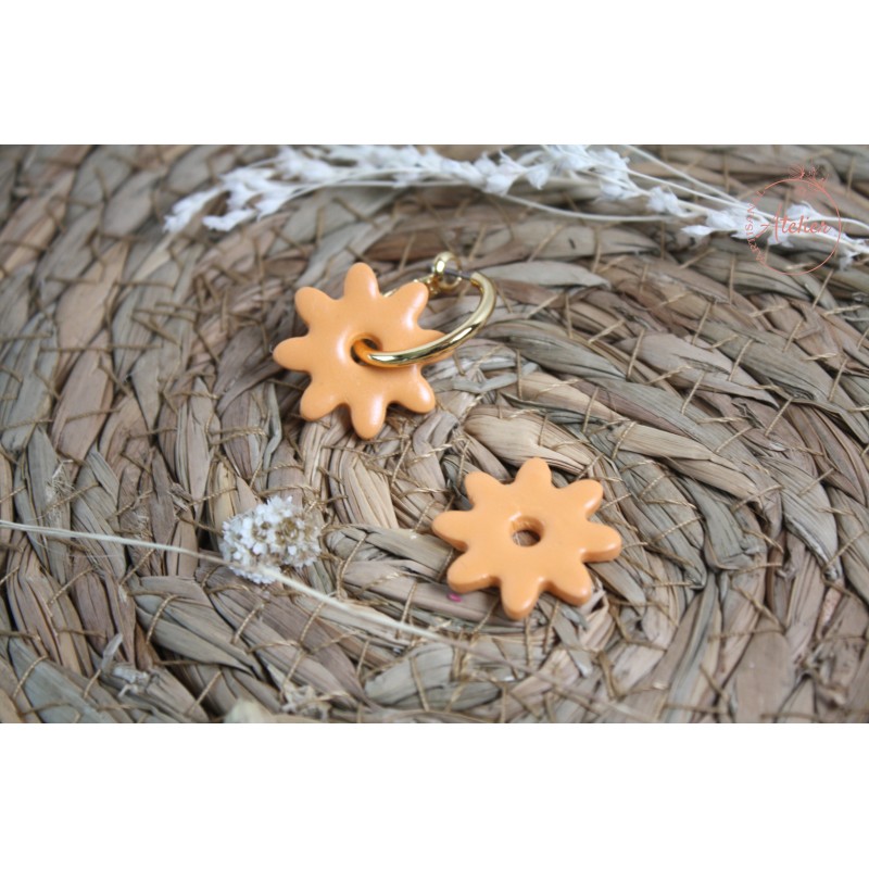 Laura - orange pastel