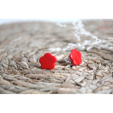 Puces d'oreille - (légèrement) marbrée rouge