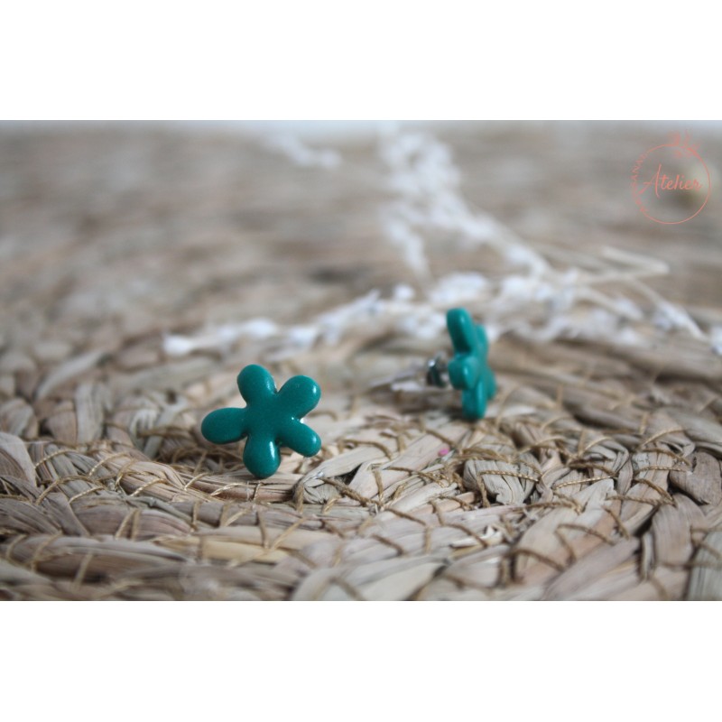 Puces d'oreille - vert canard