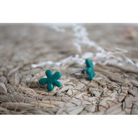 Puces d'oreille - vert canard