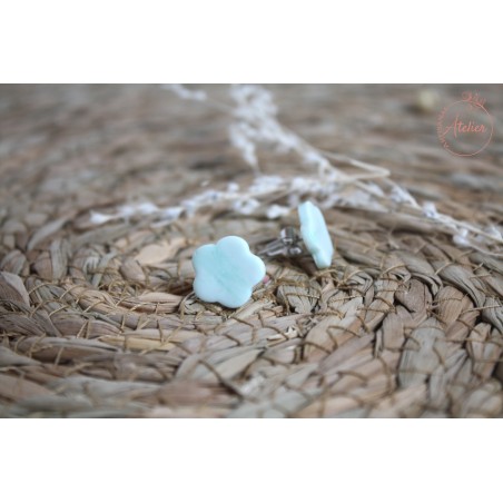 Puces d'oreille - vert pâle