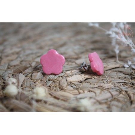 Puces d'oreille - (légèrement) marbrée rose