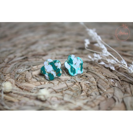 Puces d'oreille - tâches vert, bleu et or