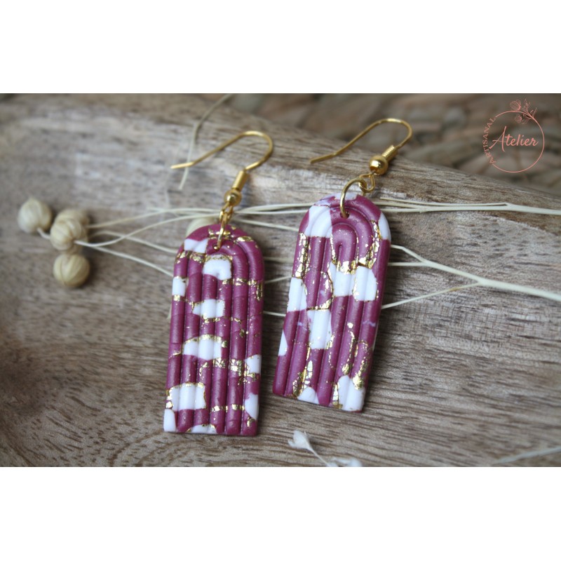Boucles d'oreille pendantes - Arc mauve blanc et or